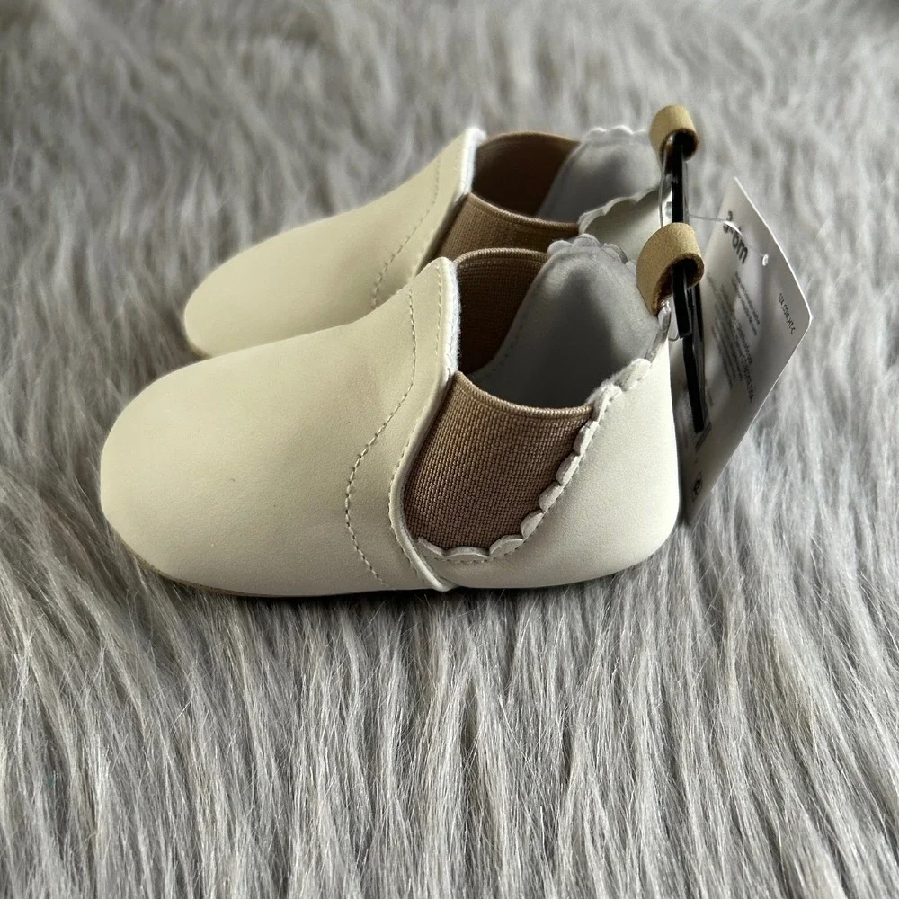 Carter's‎ Child Of Mine Baby Shoes Infant Girl's Size 3-6 Months White Booties